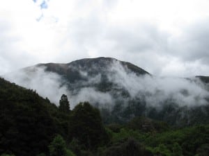 Stock_CloudsMts_NewZealand_DProchnow