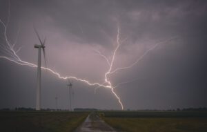 NatCat-risk-wind-turbines-during-a-scenic-lightning