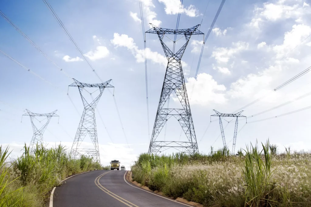 Hitachi Energy, Grid United Advance North Plains Connector to Link Eastern and Western Grids